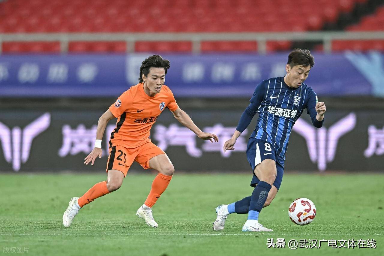 清晨武汉三镇备战欧超杯，再遭质疑细节曝光，气氛紧张，训练强度明显提升的简单介绍开云正版APP下载