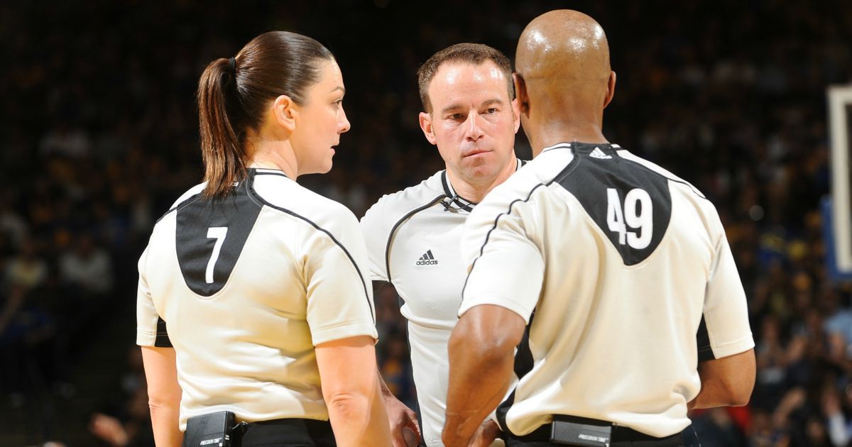 转折点！广州队内部沟通；NBA常规赛转会期攻防权衡；话题不断；更衣室氛围转暖的简单介绍开云平台官方入口